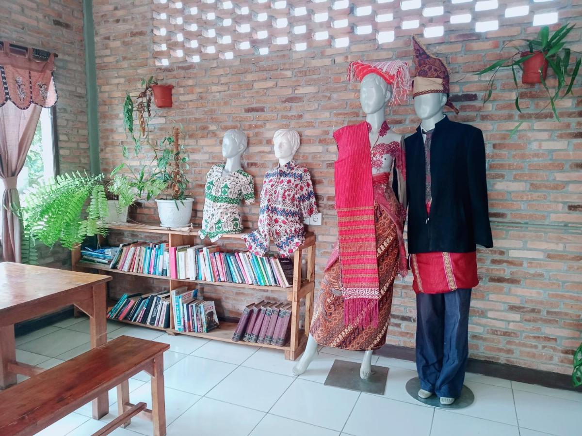 Bua Guest House Medan Extérieur photo