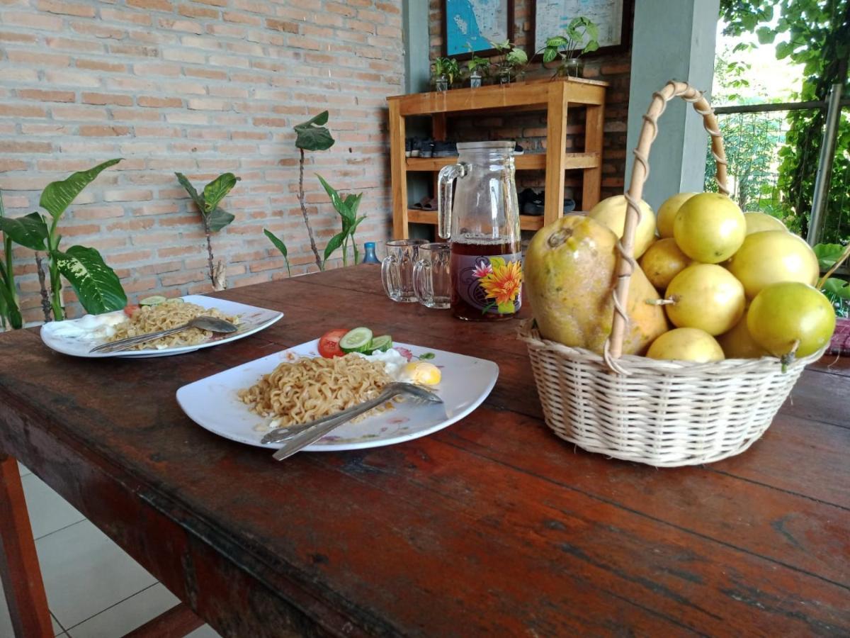 Bua Guest House Medan Extérieur photo