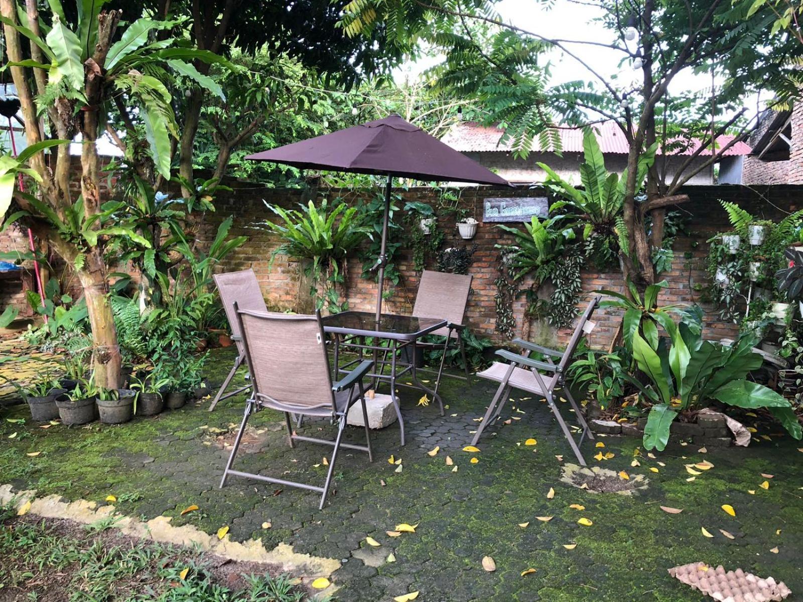 Bua Guest House Medan Extérieur photo