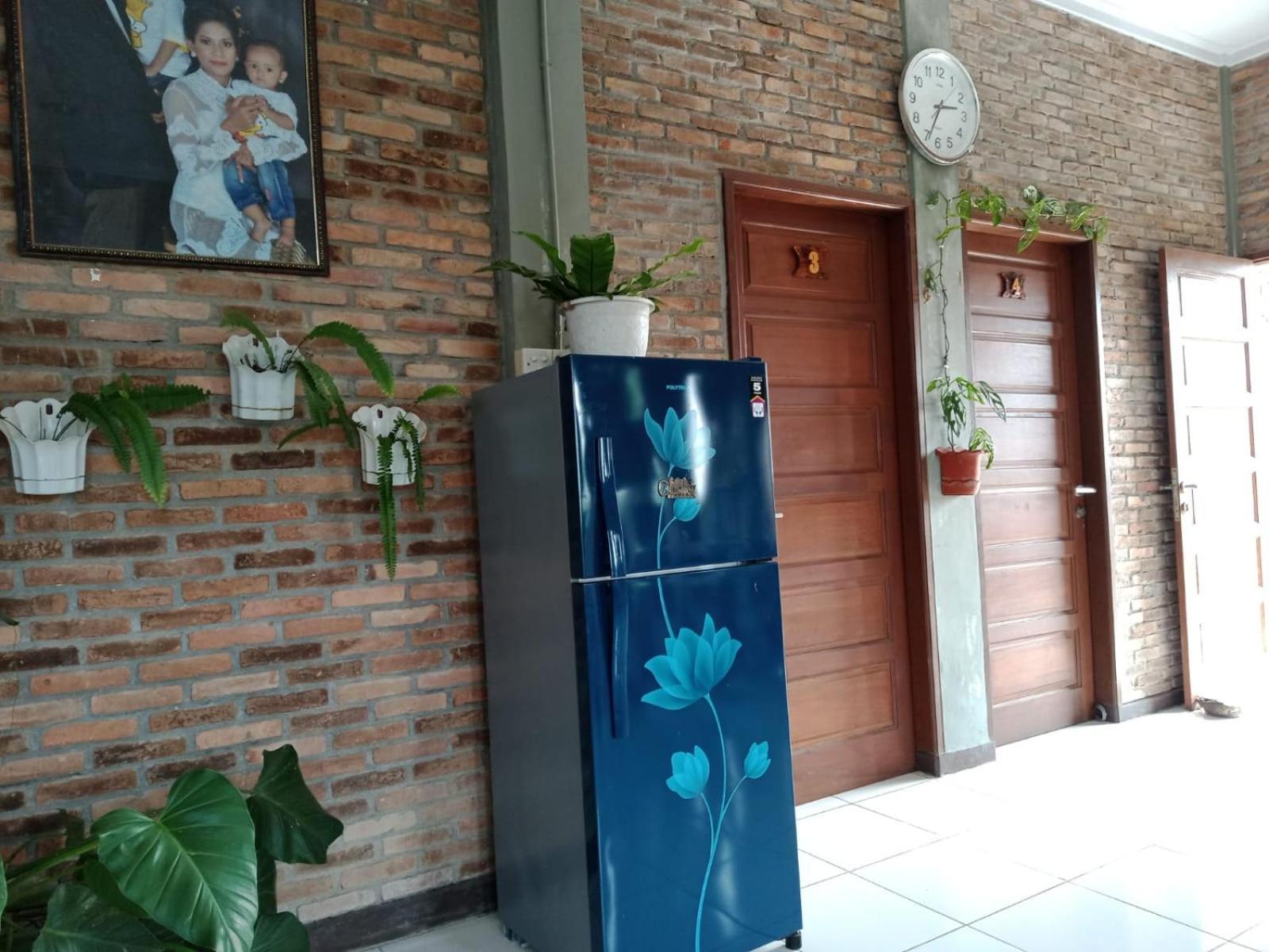 Bua Guest House Medan Extérieur photo