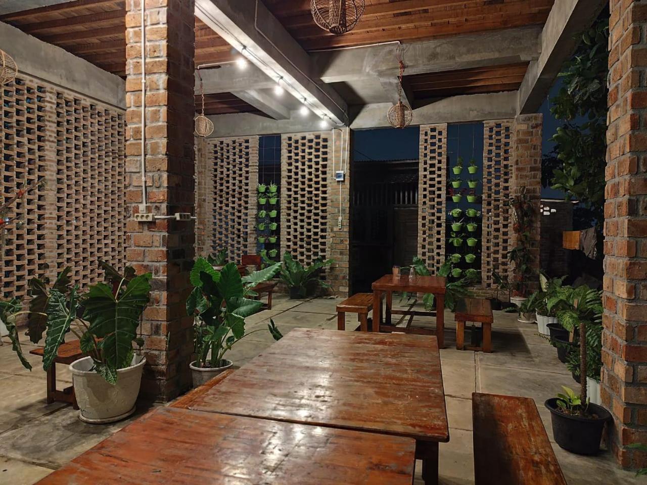 Bua Guest House Medan Extérieur photo