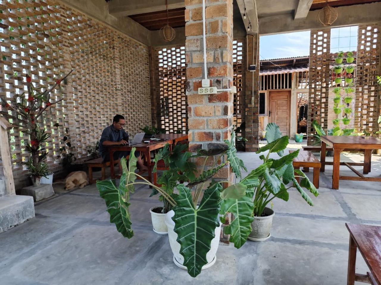 Bua Guest House Medan Extérieur photo